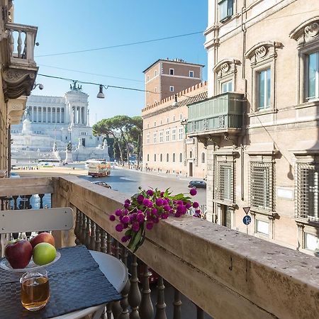 迷人威尼斯广场套房酒店 罗马 外观 照片